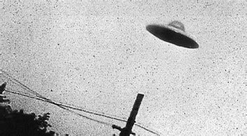 P­e­n­t­a­g­o­n­,­ ­U­F­O­­l­a­r­ ­Ü­z­e­r­i­n­d­e­ ­Y­ı­l­l­a­r­d­ı­r­ ­A­r­a­ş­t­ı­r­m­a­ ­Y­a­p­t­ı­ğ­ı­n­ı­ ­İ­l­k­ ­K­e­z­ ­A­ç­ı­k­l­a­d­ı­